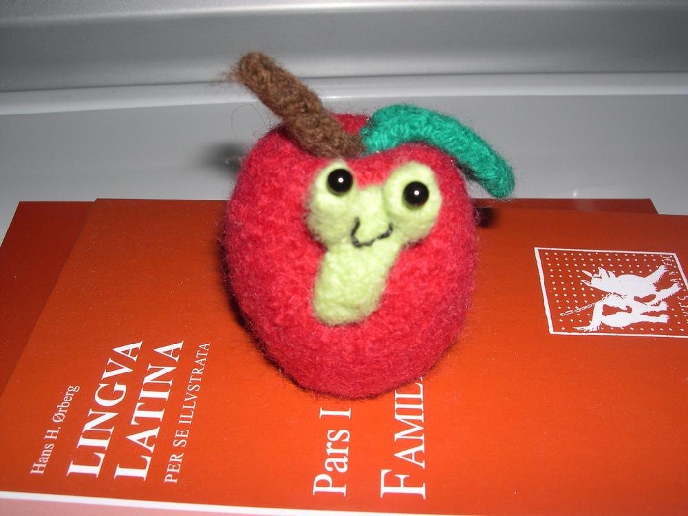 Teacher's Pet Apple Knitting pattern by Anita Wheeless ...