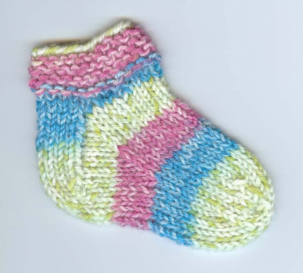 Kids Slipper Socks in Plymouth Encore Worsted Colorspun