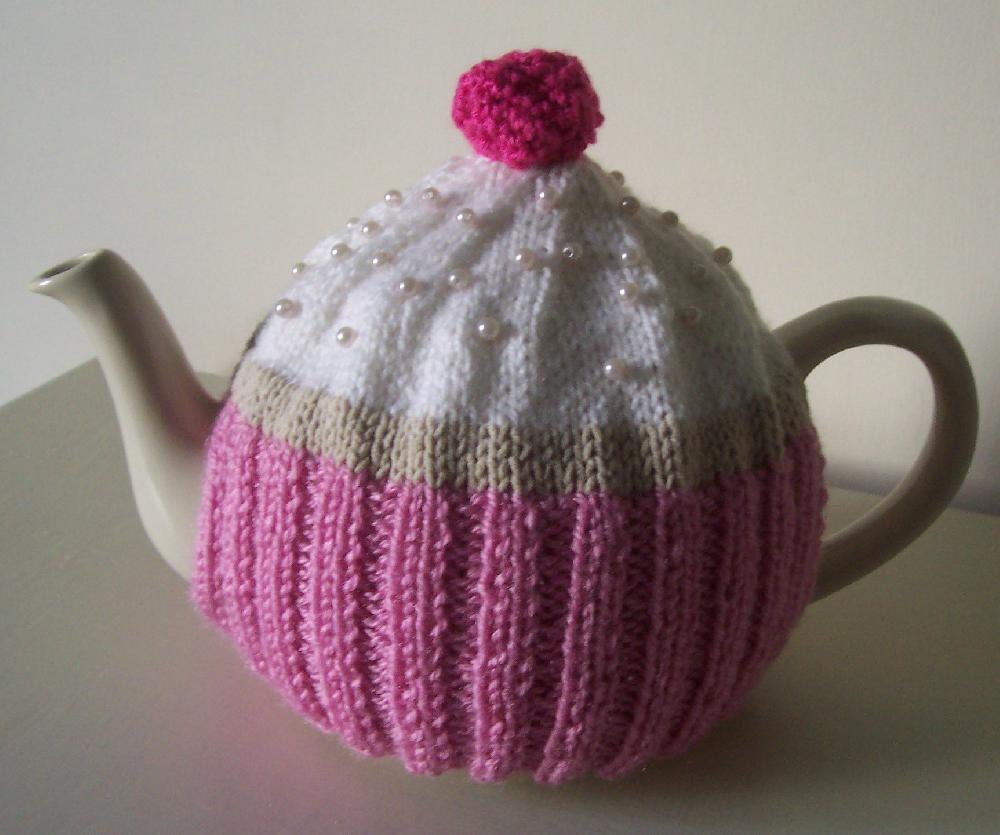 Modèle de tricot Cupcake Tea Cosy par Buzybee Knitting